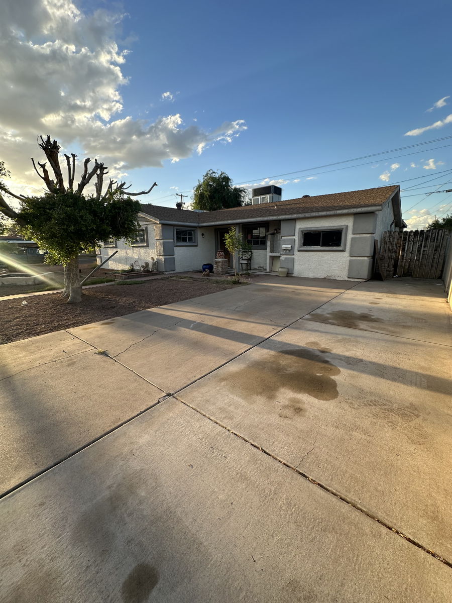 Phoenix, AZ 85022 🏡 Exceptional Property at an Irresistible Price 🤝