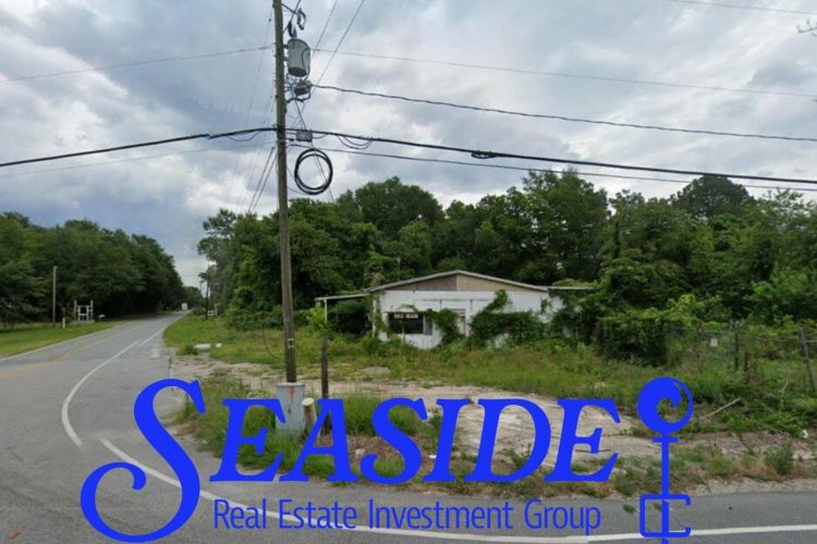 LOTS of Potential- Commercial property Fix and Flip Opportunity