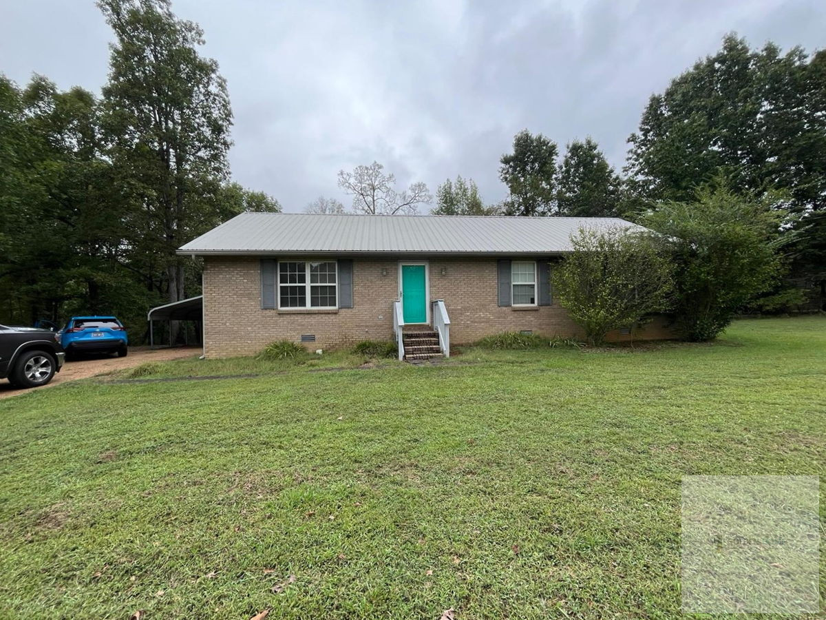 🔥🏡Hot Flip- New Johnsonville, TN- Light Cosmetic