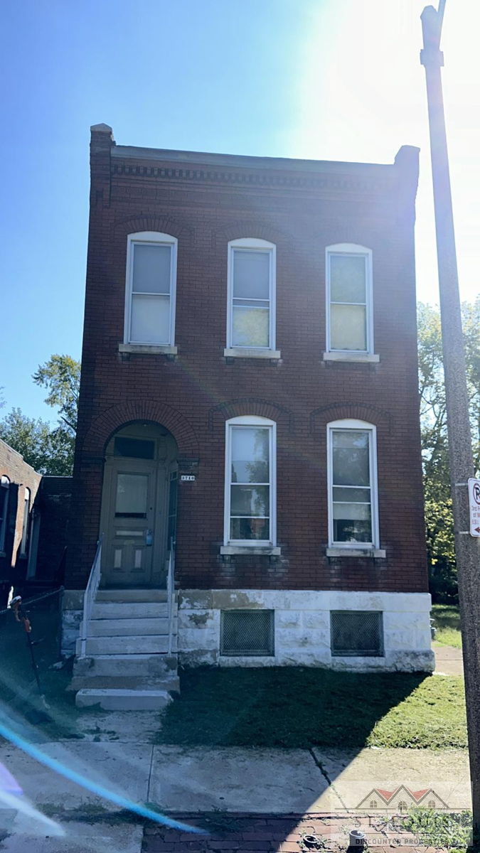 ⭐ 3710 Iowa Ave, St. Louis, MO 63118