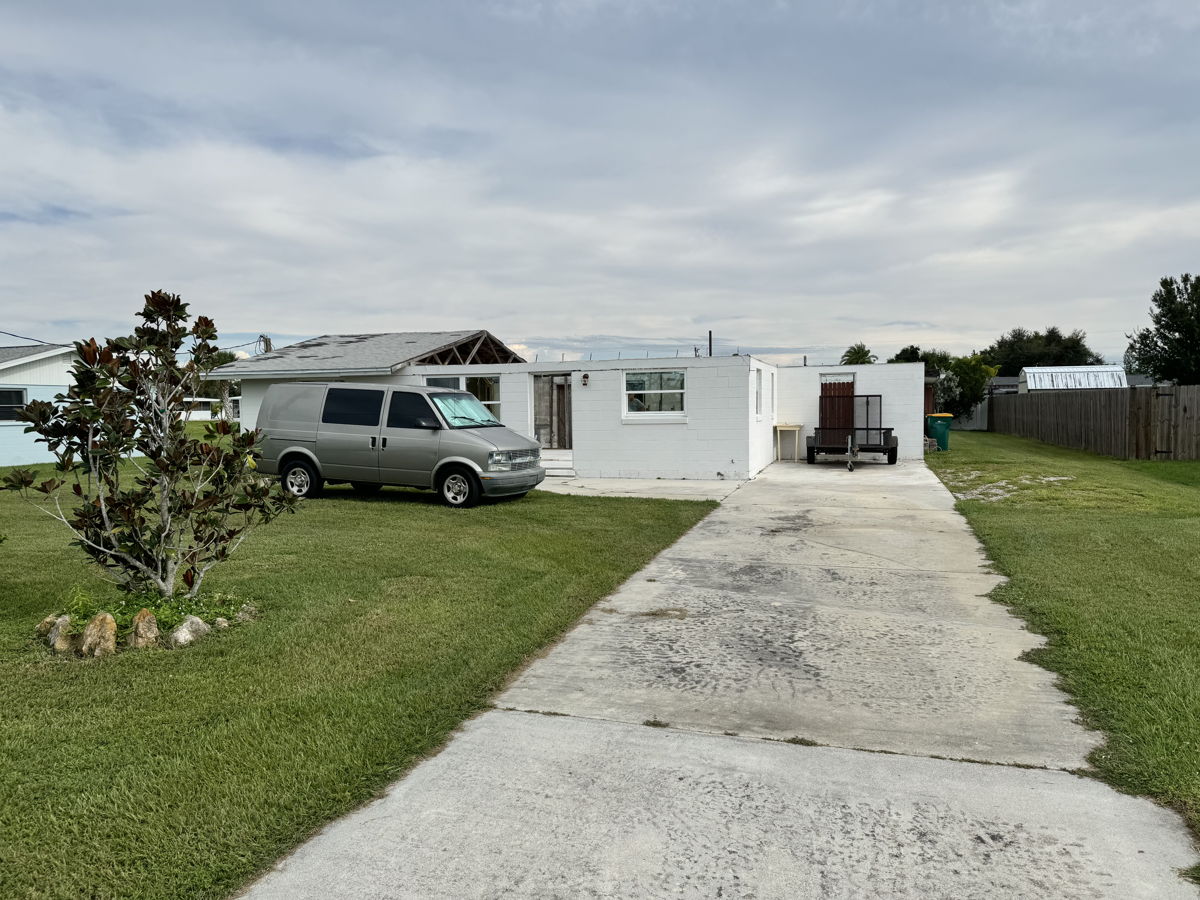 (Englewood, FL)🔥😱25% ARV Heavily Discounted🏡Single Family in Charlotte County Fix and Flip Opportunity🛠️for Investors💵🤑💰