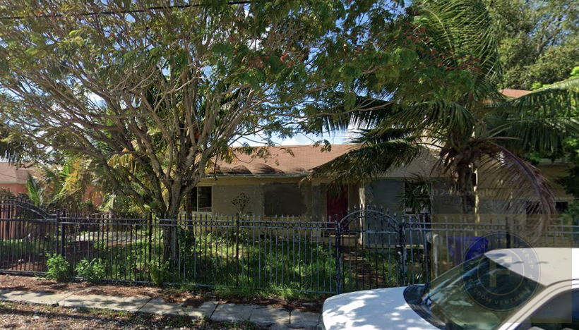 GREAT FIX AND FLIP OR BUY AND HOLD IN MIAMI FL 33138