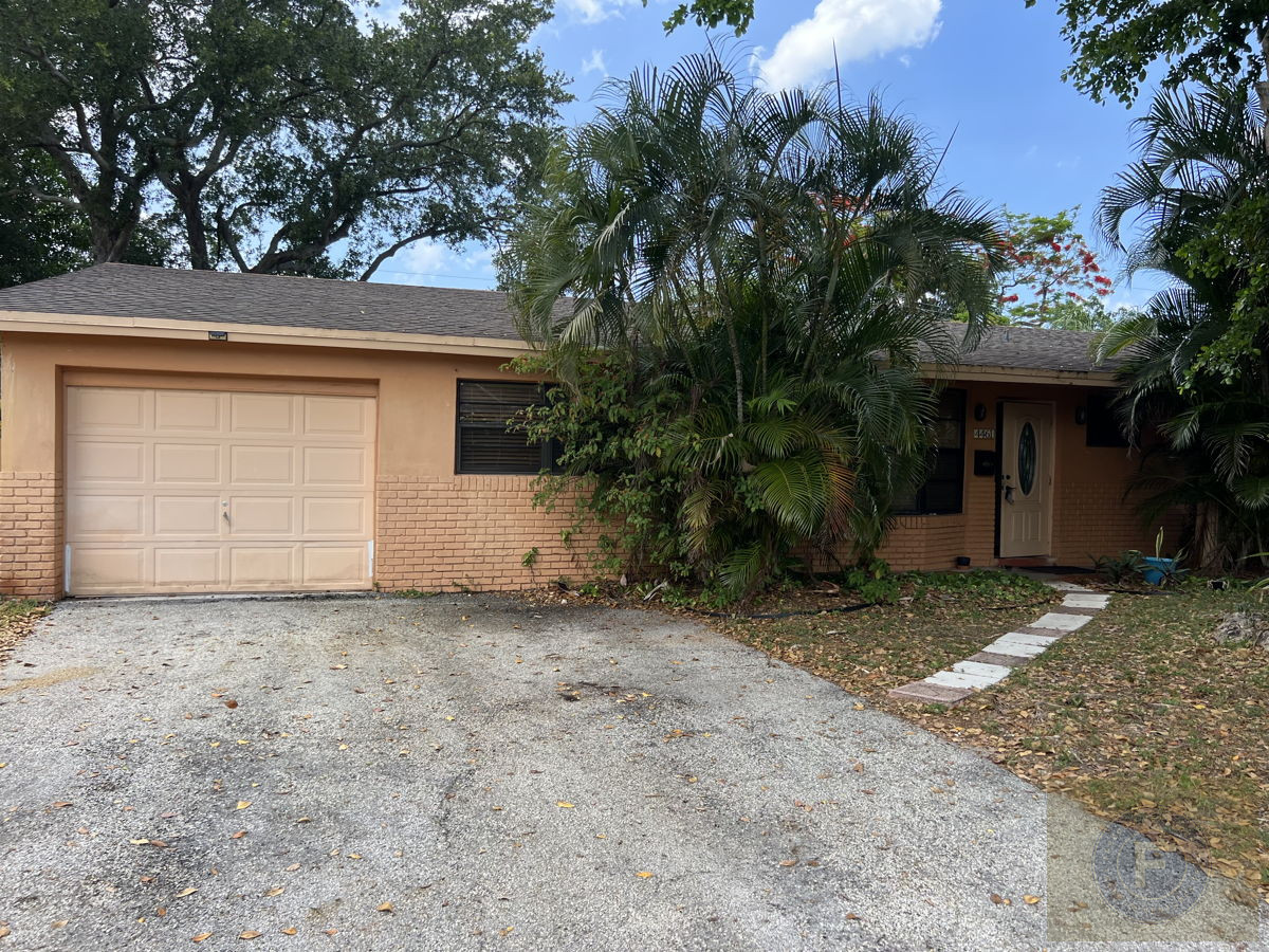 GREAT FIX AND FLIP OR BUY AND HOLD IN PLANTATION FL 33317