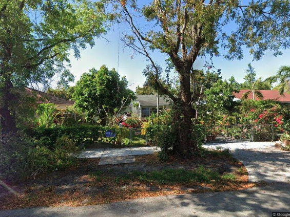 5220 SW 6th St, Coral Gables 33134