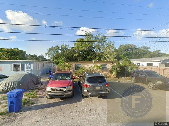 GREAT FIX AND FLIP OR BUY AND HOLD IN FORT LAUDERDALE FL 33311 DUPLEX
