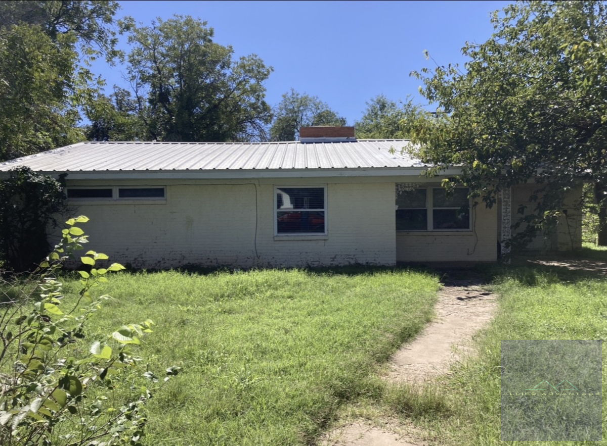 3/1.5 SFR 🏡 Textbook Flip in Abilene, TX 79605 😁