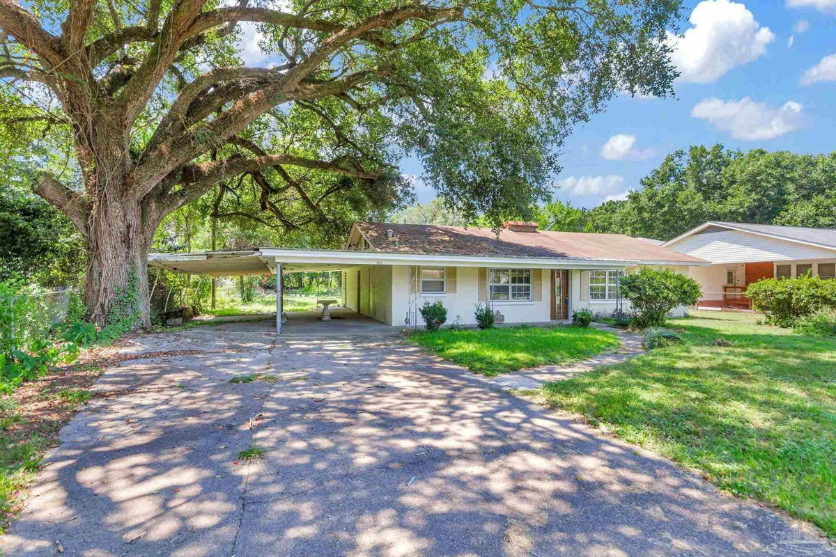 🏡 Investment Opportunity: 3 Bed / 1 Bath Home in Pensacola, FL