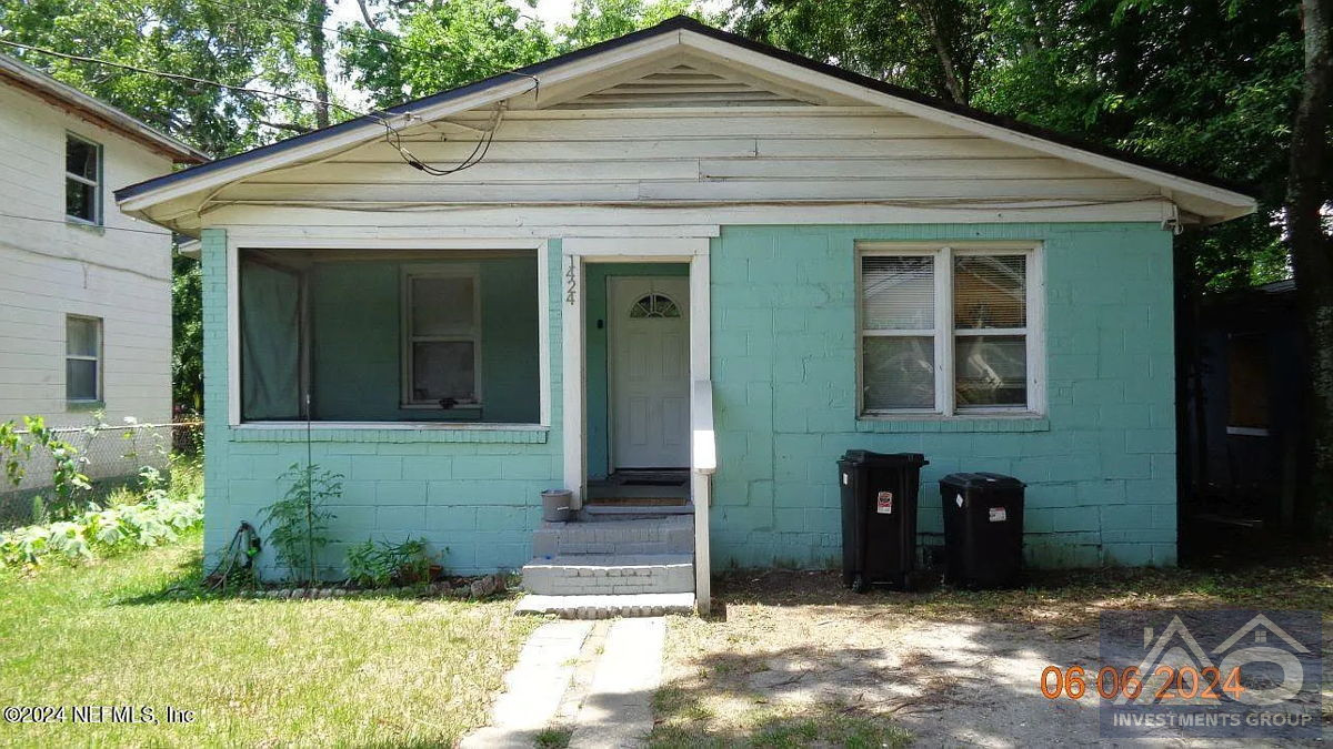 3 bed/ 2 baths in Jacksonville 92k worth 150k!