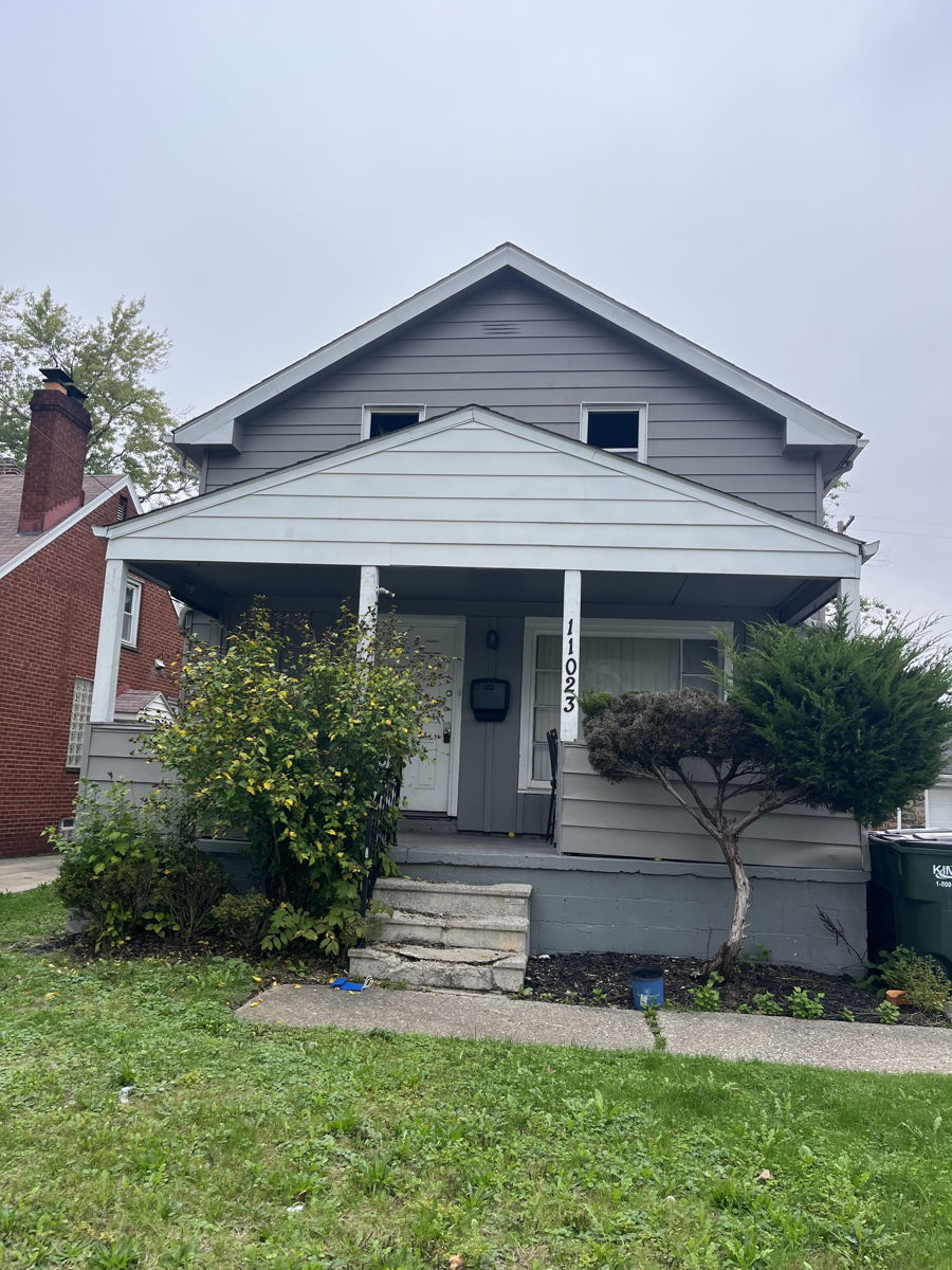 MASSIVE DISCOUNT 6 BED 2 BATH DUPLEX IN GARFIELD HTS!!!