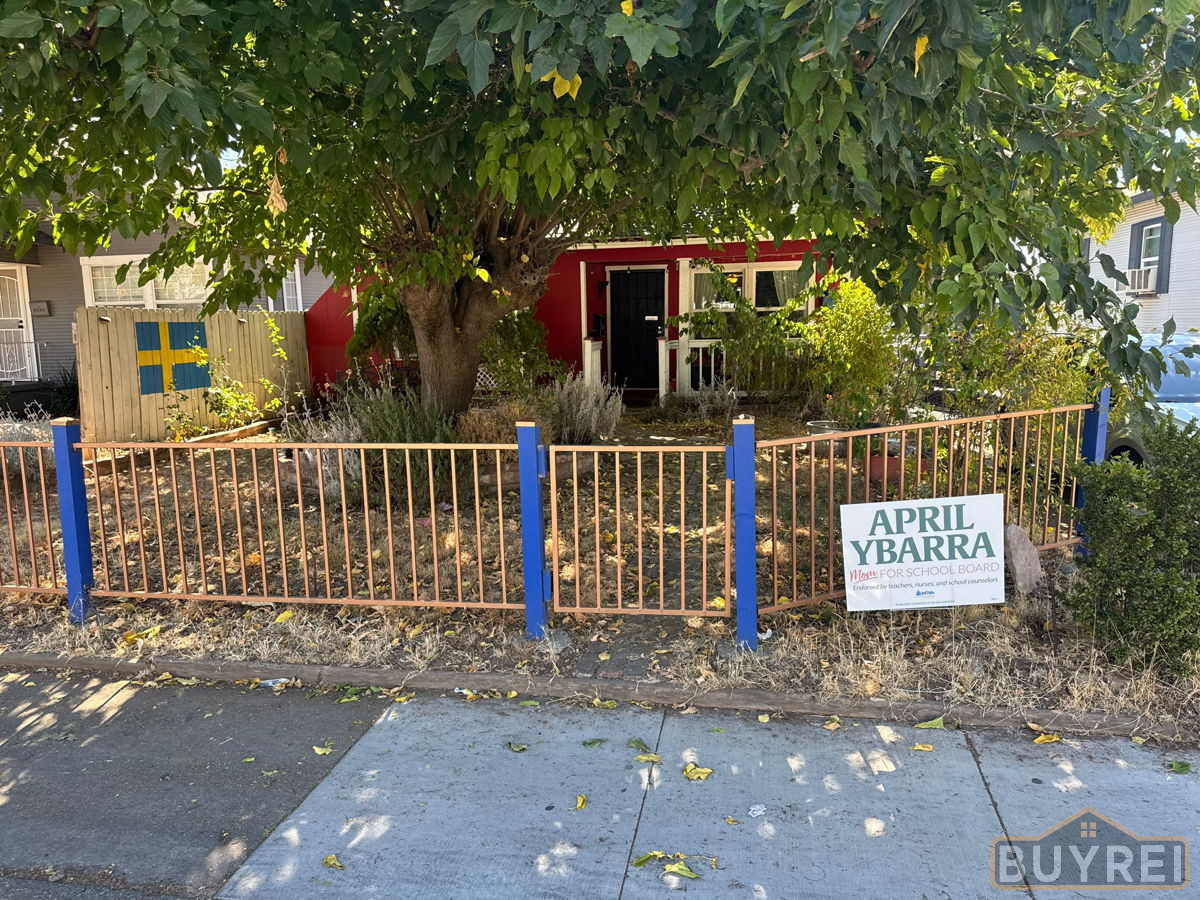 Great wholetail or rental to add to Portfolio in prime Sacramento