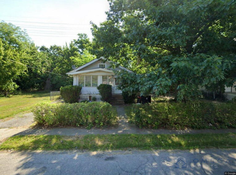 🏚 SFH Rental in Cleveland 44108 - MAKES $1,000 A MONTH IN RENT 🏚