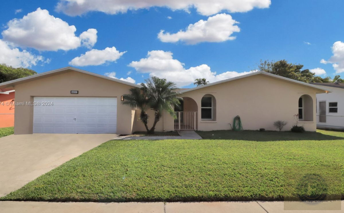 GREAT FIX AND FLIP OR BUY AND HOLD IN MIAMI 33196