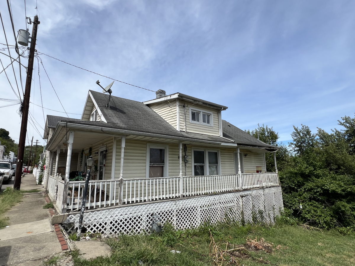 Quaint Tenant Occupied Single Family Home in Maysville KY