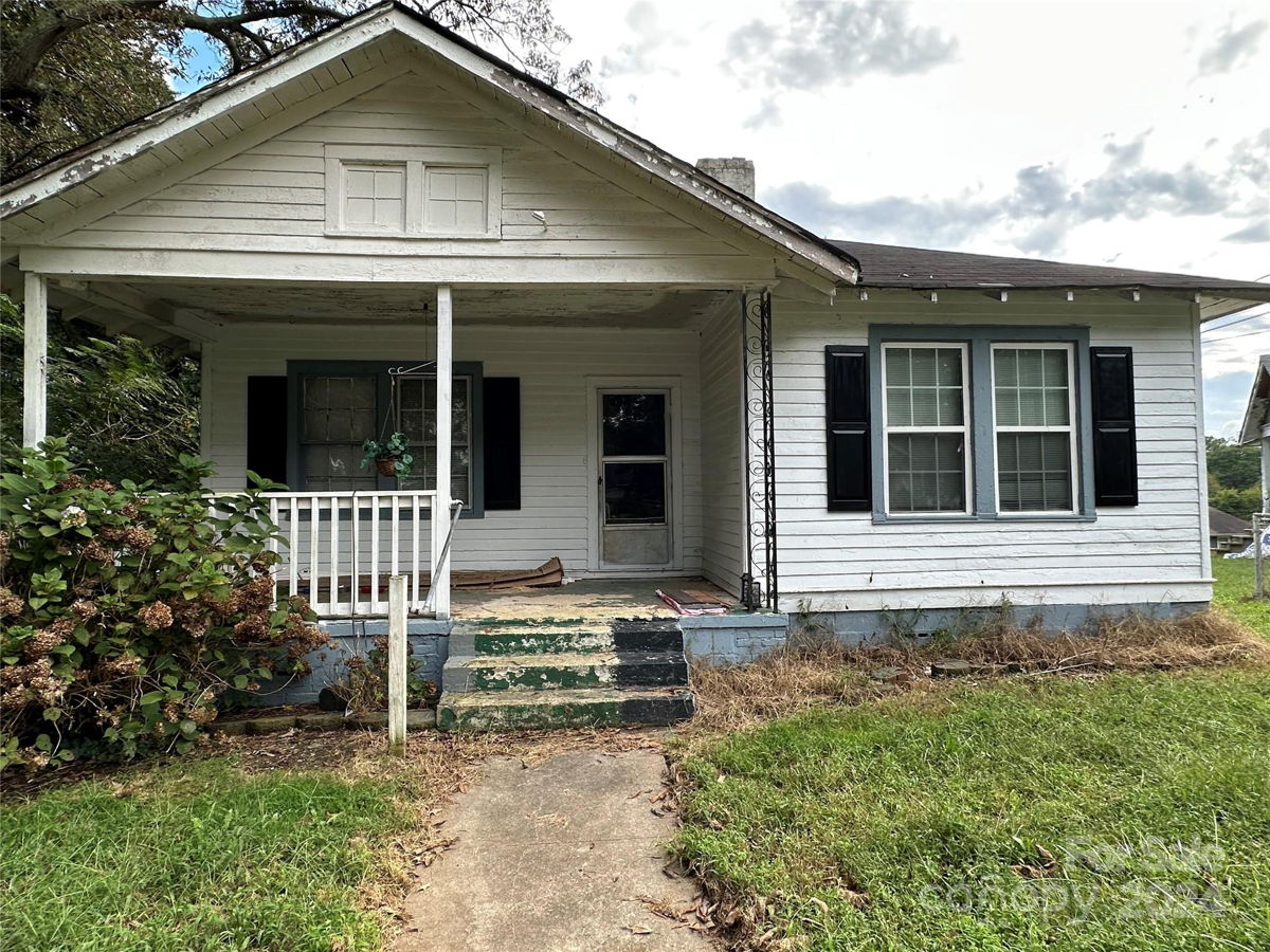 🔥🚀🏠 Discounted MLS Gastonia Deal!  3 bd/ 1 bth 944 sqft under 90k!