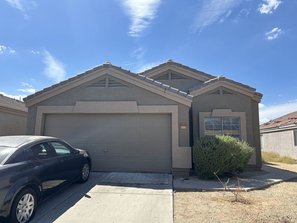 New 4 bed 2 bath deal in a hot area!