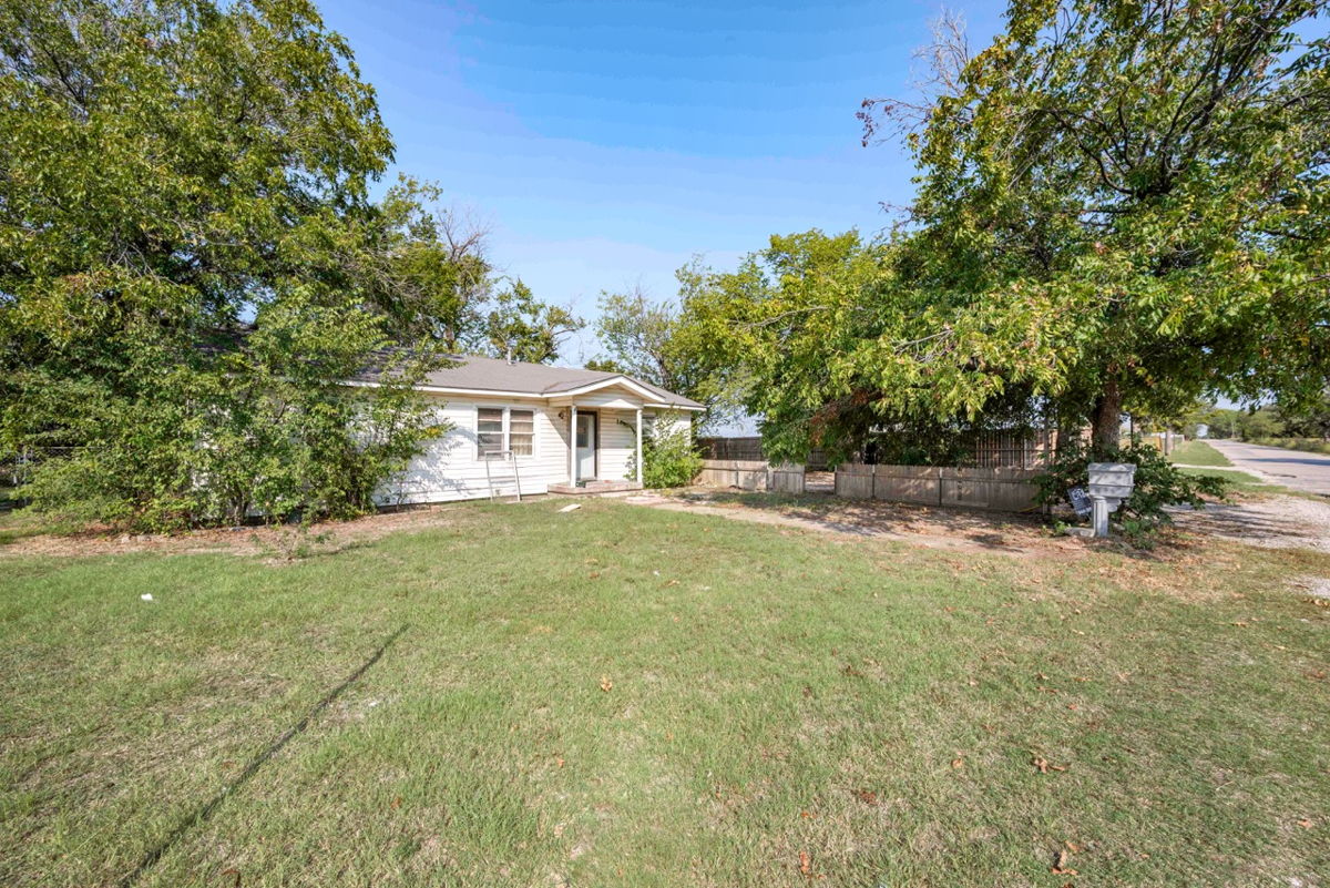 🏚️🏚️ Rehab Ready 3/1 in Chico, TX - Outside of Fort Worth/Dallas! 🏚️🏚️