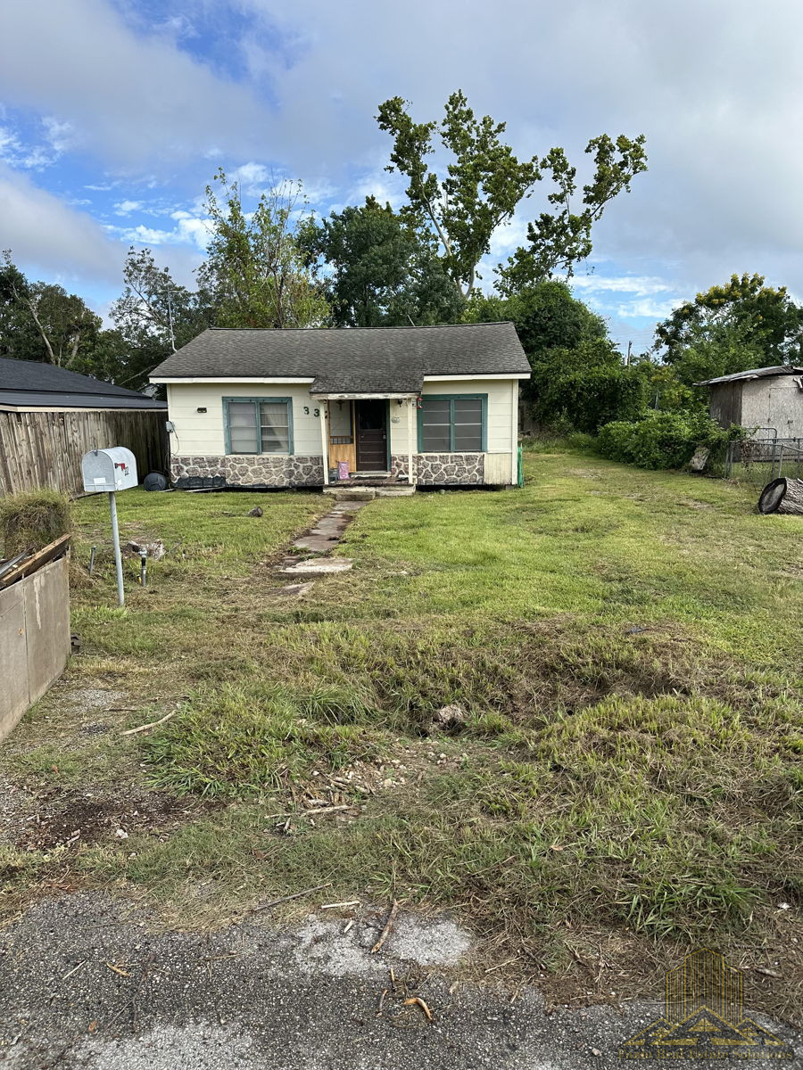 🏠 Fix & Flip Opportunity | 2/1 in Freeport, TX | 💰 Investor Special!