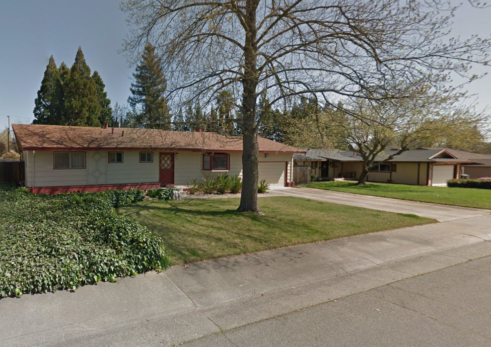 🏠✨ Bring Your Vision: Fixer Upper in Fair Oaks, CA! 🌳