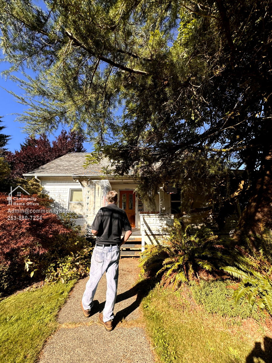 🙌 3 BR Home on 5 Acres Off-Market in Shelton! 🙌