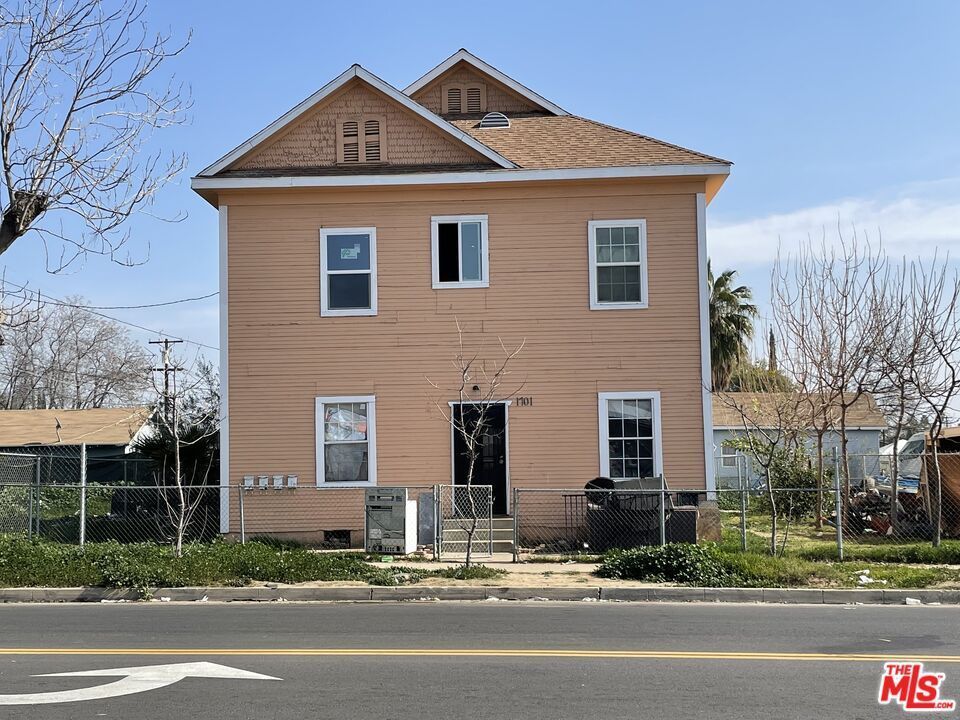 CASH COW 🔥4 PLEX DELIVERED VACANT