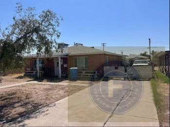 GREAT FIX AND FLIP OR BUY AND HOLD IN PHOENIX AZ 85015