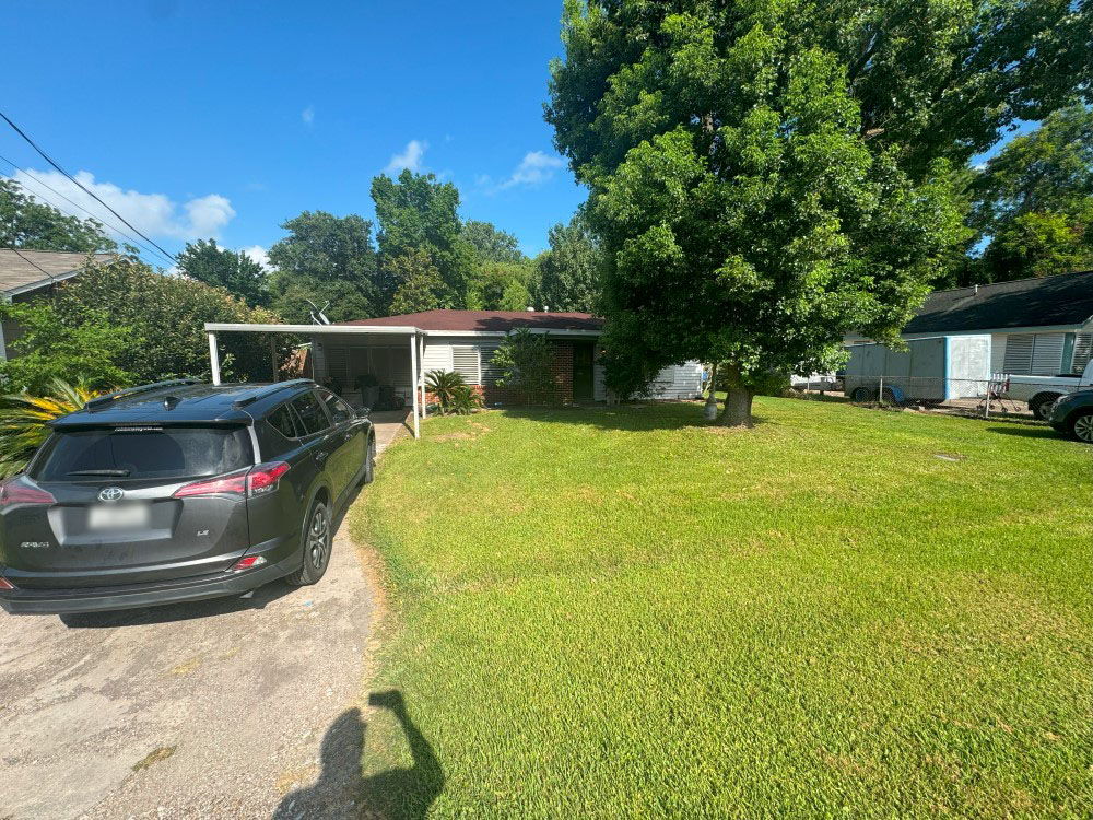 🏡 (Hitchcock, TX) 3/1.5 SFH 🚨 Close to the Bay 🔥 with 95K Spread! 😱 #183368