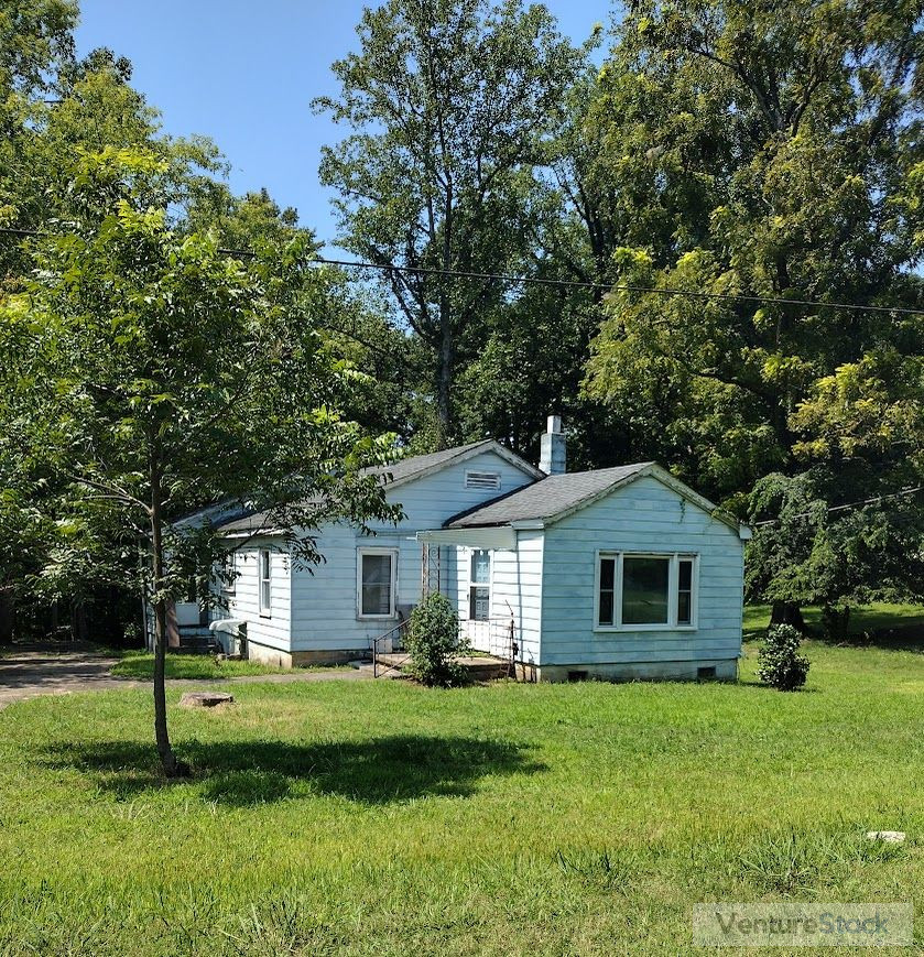 High Point Flip Available! 🏡