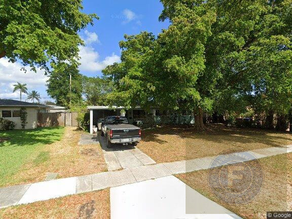 GREAT FIX AND FLIP OR BUY AND HOLD IN POMPANO BEACH FL 33060