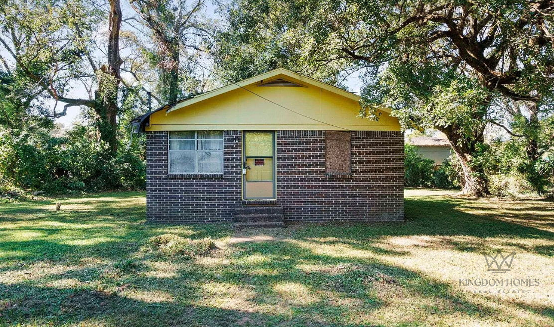 (🌴 Mobile, AL) 🚨 2/1 SFH 🚨For 81k — ARV 165k! 😱
