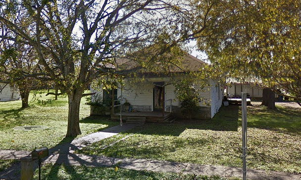 🏡Charming Wortham Home 🎯 – GREAT FIX & FLIP 🛠️ Full of Character & Opportunity!🏡 (Freestone County)