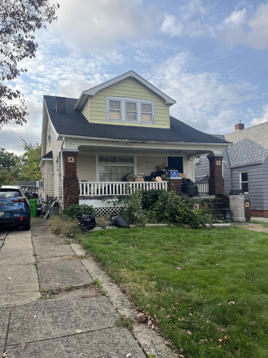 🏠⚒️Flip Opportunity🏠⚒️ - Garfield Heights, OH 44125 - Open Pics!