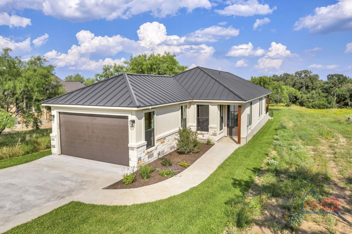 35K Entry Fee✅ Beautiful Home ARV 500K+