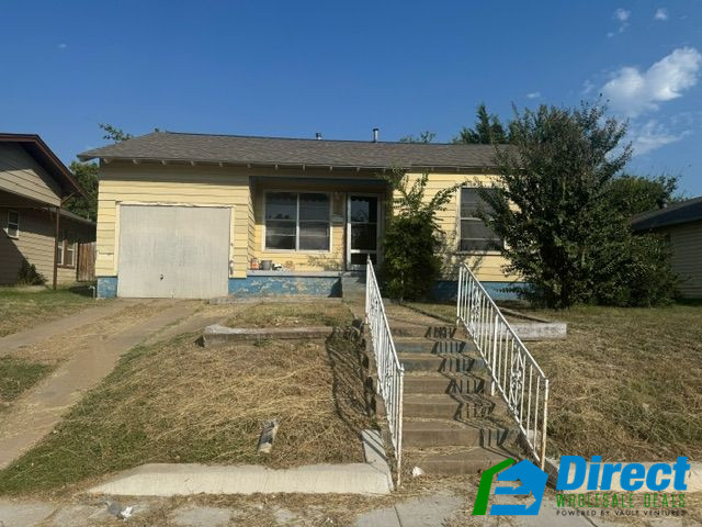 🚀 Hot Deal Near TCU! Flip or Rent – Don’t Miss Out! 🏡