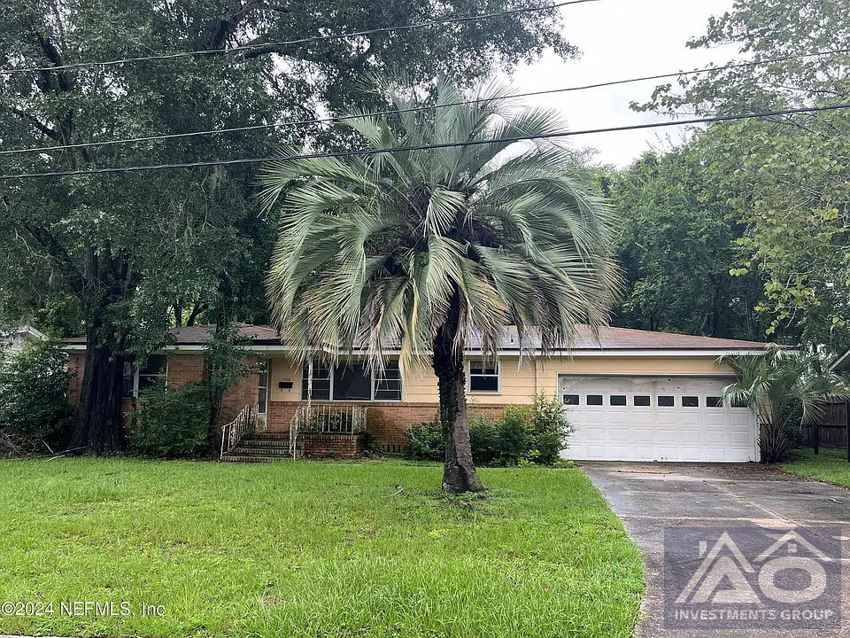 3 bed/ 3 baths in Jacksonville 209k worth 330k!