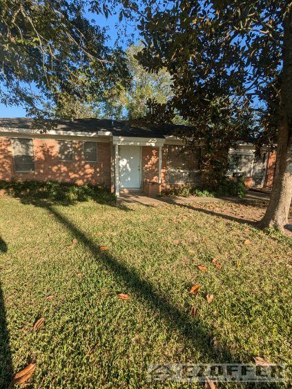 (Brazoria County) Sweeny TX 3B/2B 1600 SQ FT 🏡 BRING ALL OFFERS!