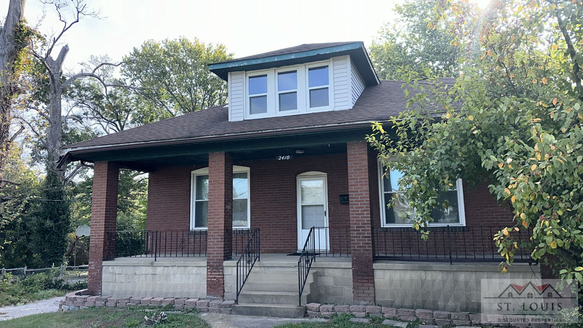 ⭐ 2410 North and South Rd, St. Louis, MO 63114