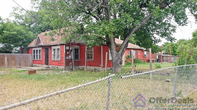 Developers Perfect Lot Split Opportunity in San Antonio, Tx!