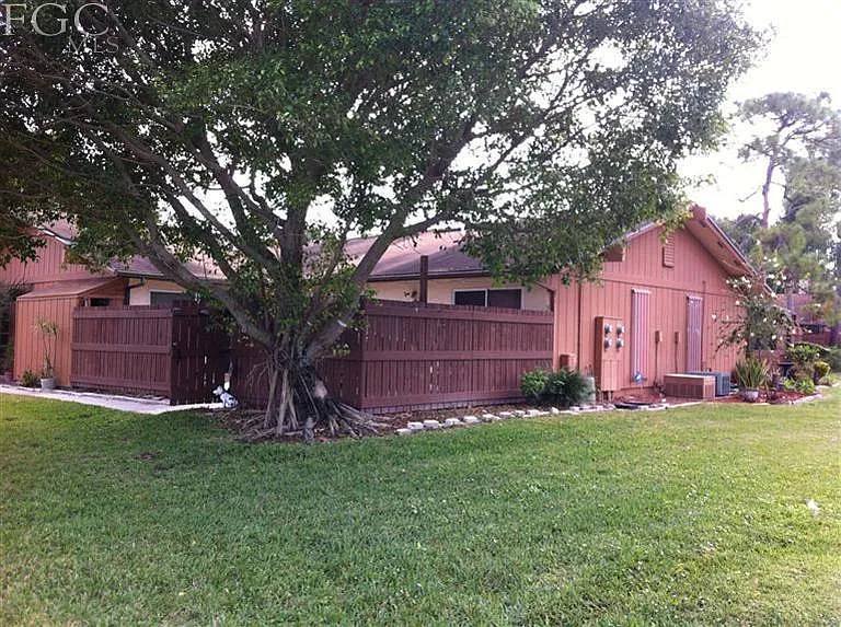 Low Entry Fee! Seller Finance deal at Fort Myers!