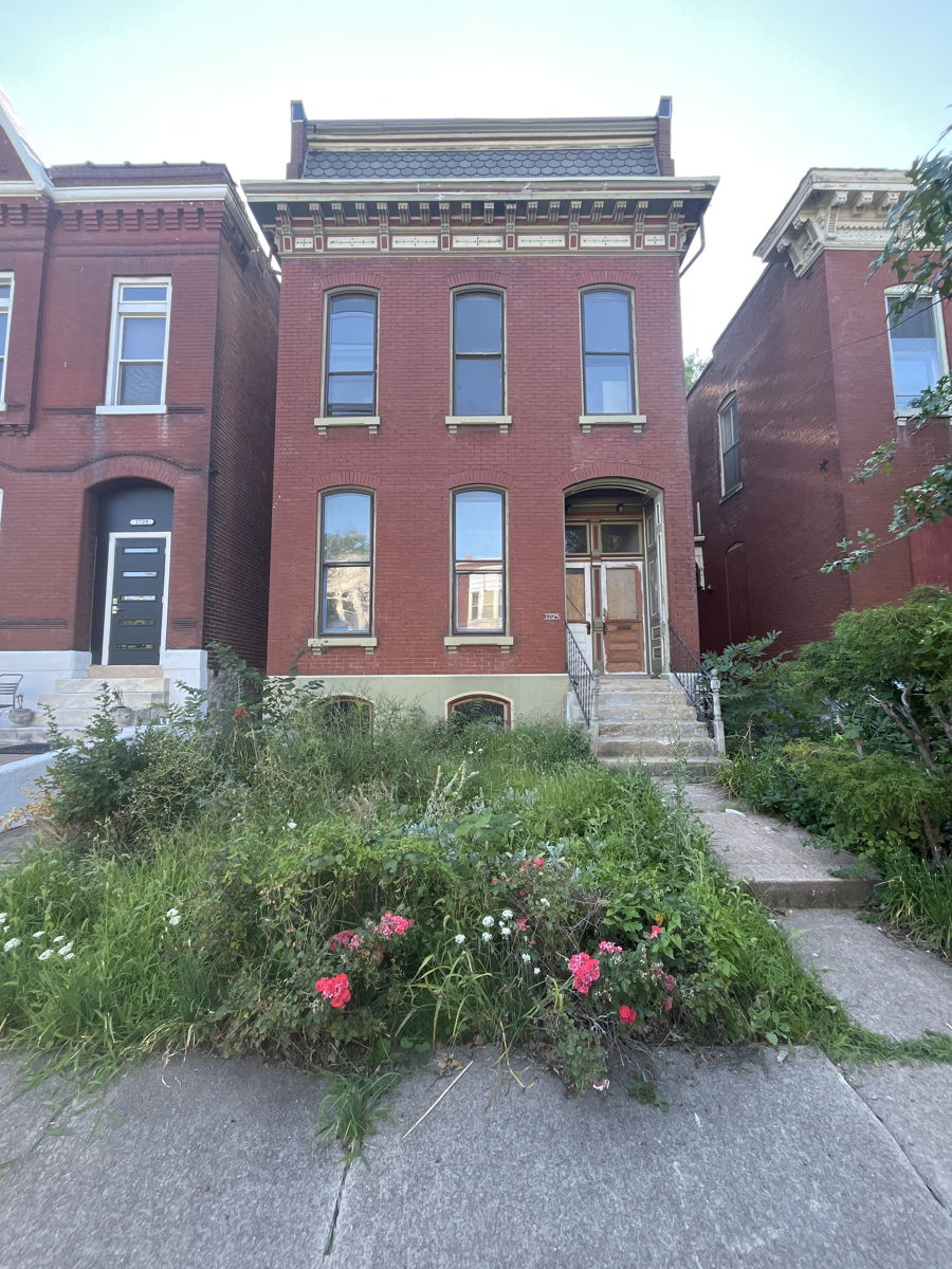 5bd 3 bath Saint Louis MO 63104