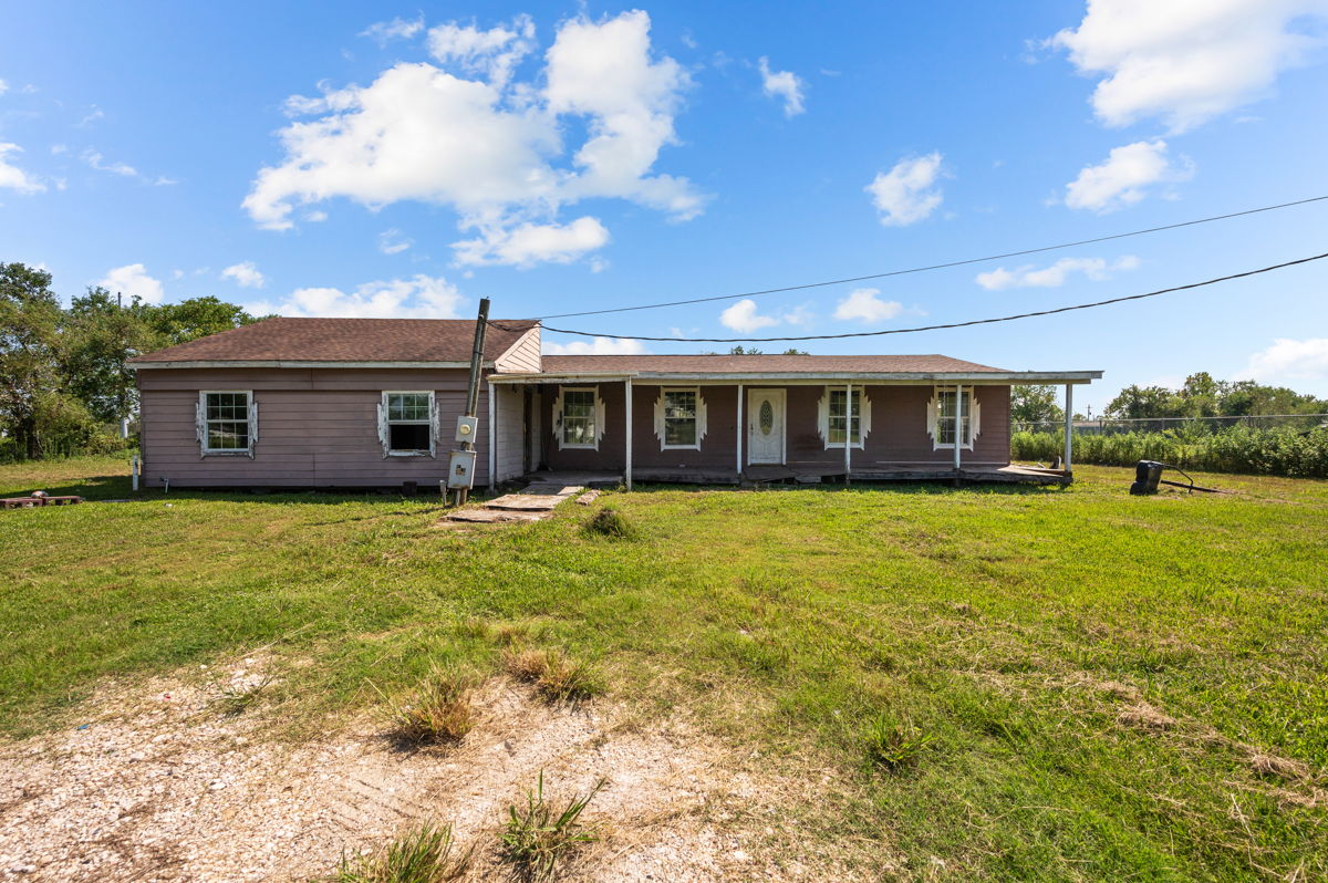 (Dayton, TX) 🏚️ 50% COMPLETED Flip — Profit over 195k !!!🏡