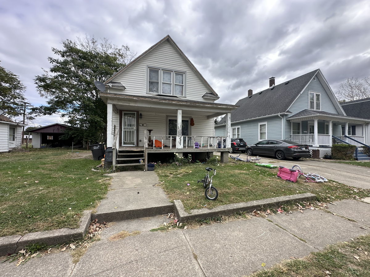 (Danville, IL)🚨GREAT FLIP!🚨 2 Bed 1 Bath Fixer Upper Starting at $20K!🔥