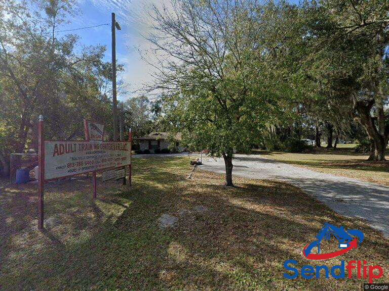 🔥HOT INVESTMENT OPPORTUNITY!  2 HOUSES ON HUGE LOT🔥