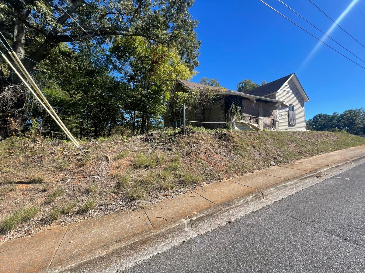 🔥 SFH OFF-MARKET in Birmingham, Al – Investor Special! 🏡💰