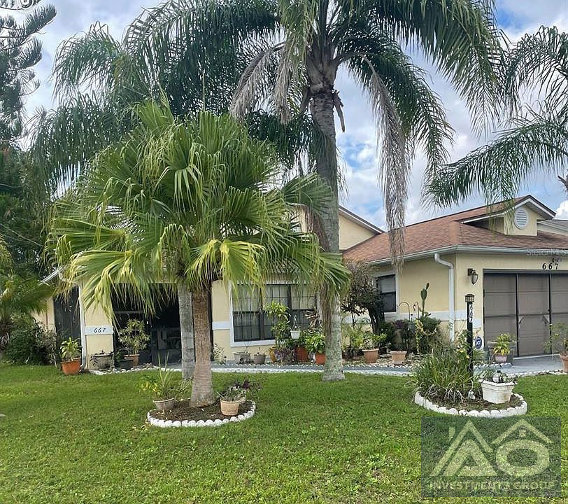 3 bed 2 bath home in Kissimmee! 227k worth 335k