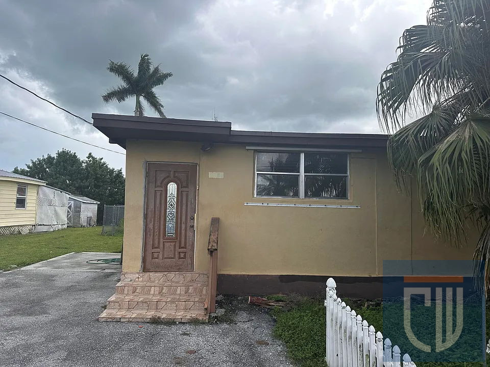 3/1 Flip in Palm Beach County 🌴 No Flood Zone 🌊  Buy @ $122,900