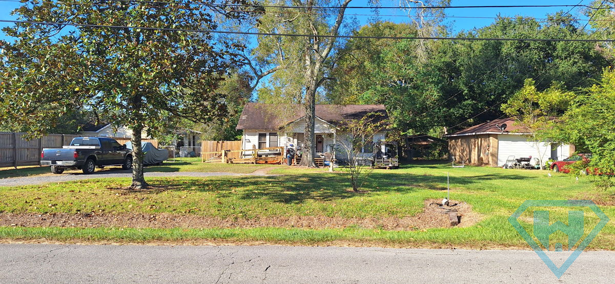 Vidor TX 3 Bed 1 bath SFH Flip Close to Beaumont TX 100k Spread