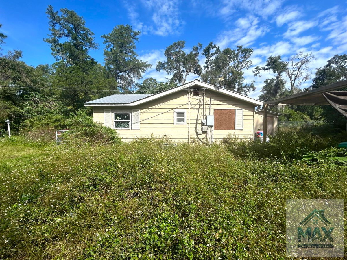 🚨🏚️OCALA INVESTMENT OPPORTUNITY: 4- BEDS 2-BATH WITH METAL ROOF🏚️🚨