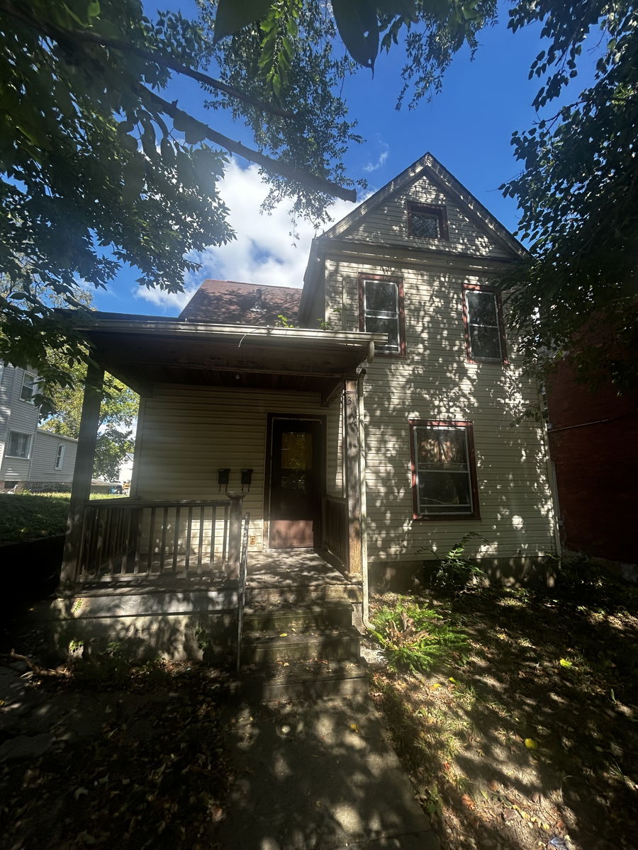 Fixer Upper - Davenport IA