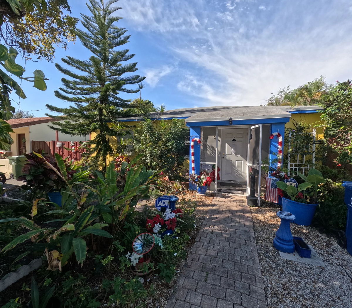 Ft. Lauderdale 🏠 Centrally Located 3/2 with a pool