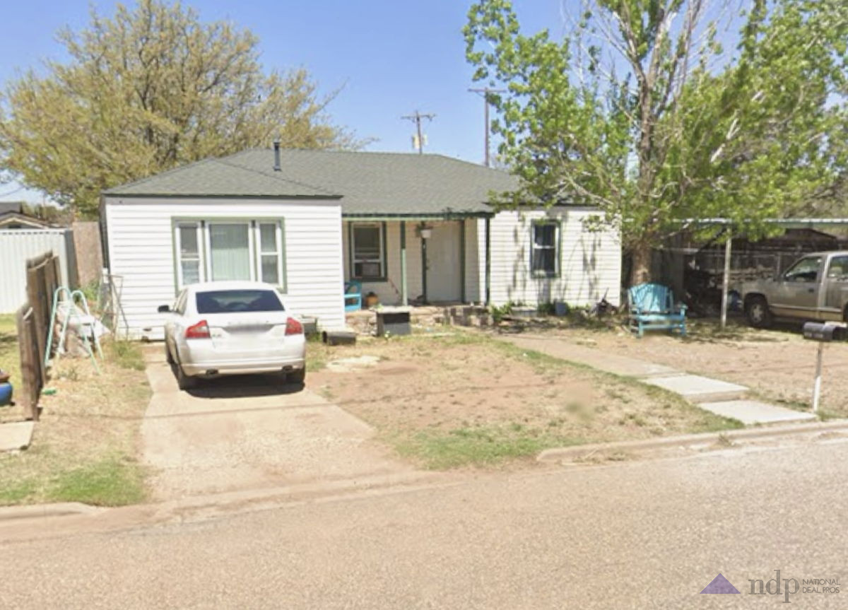 Cheap Flip in Abernathy – Solid Foundation & Great Location!